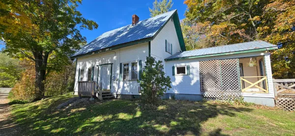 $229,900 | 355 Melody Lane, St. Albans, ME 04971