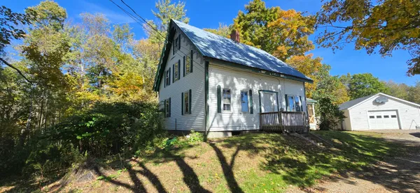 $229,900 | 355 Melody Lane, St. Albans, ME 04971