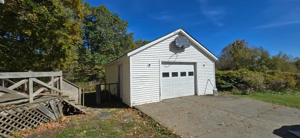 $229,900 | 355 Melody Lane, St. Albans, ME 04971