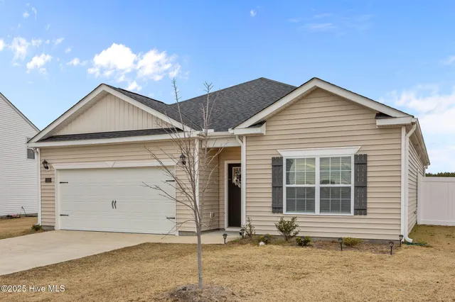 $299,900 | 1215 Queensland Lane, Ayden, NC 28513