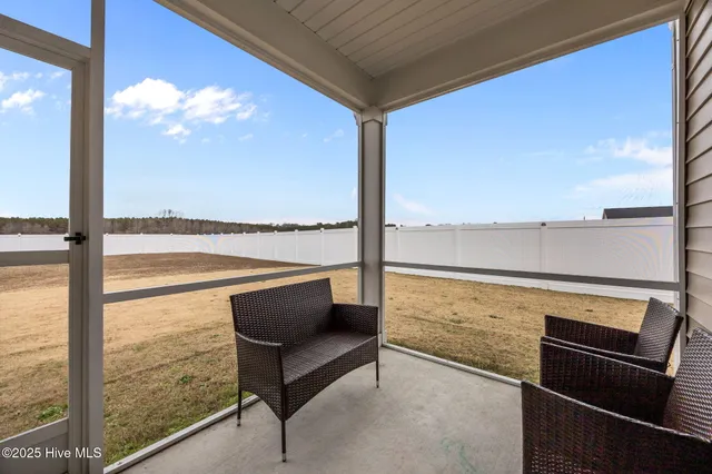 $299,900 | 1215 Queensland Lane, Ayden, NC 28513