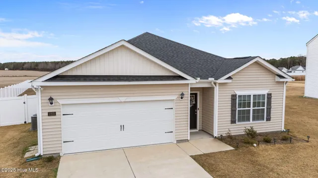 $299,900 | 1215 Queensland Lane, Ayden, NC 28513