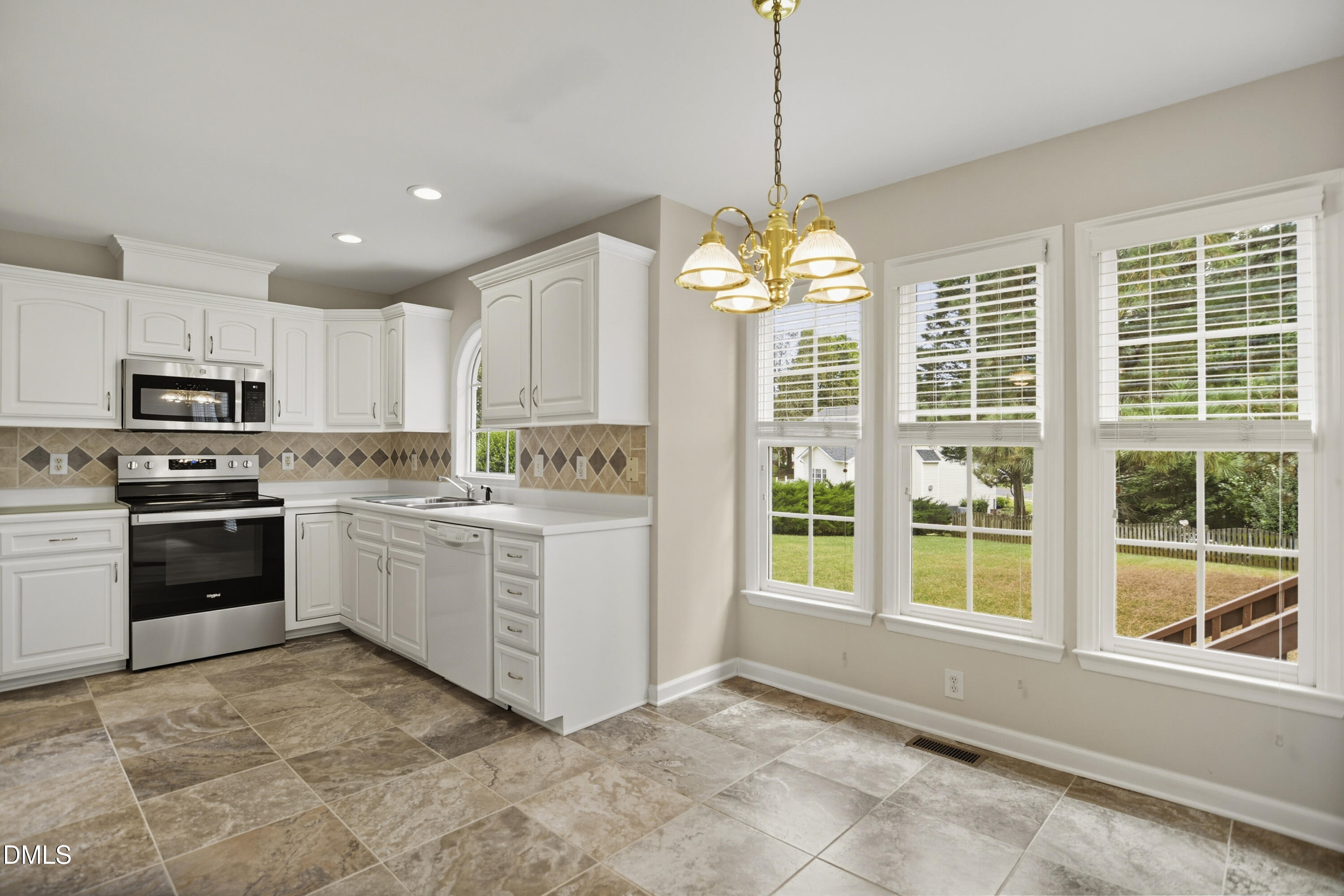 513 South Allen Road Wake Forest, NC 27587 - Photo 6 of 21 04
