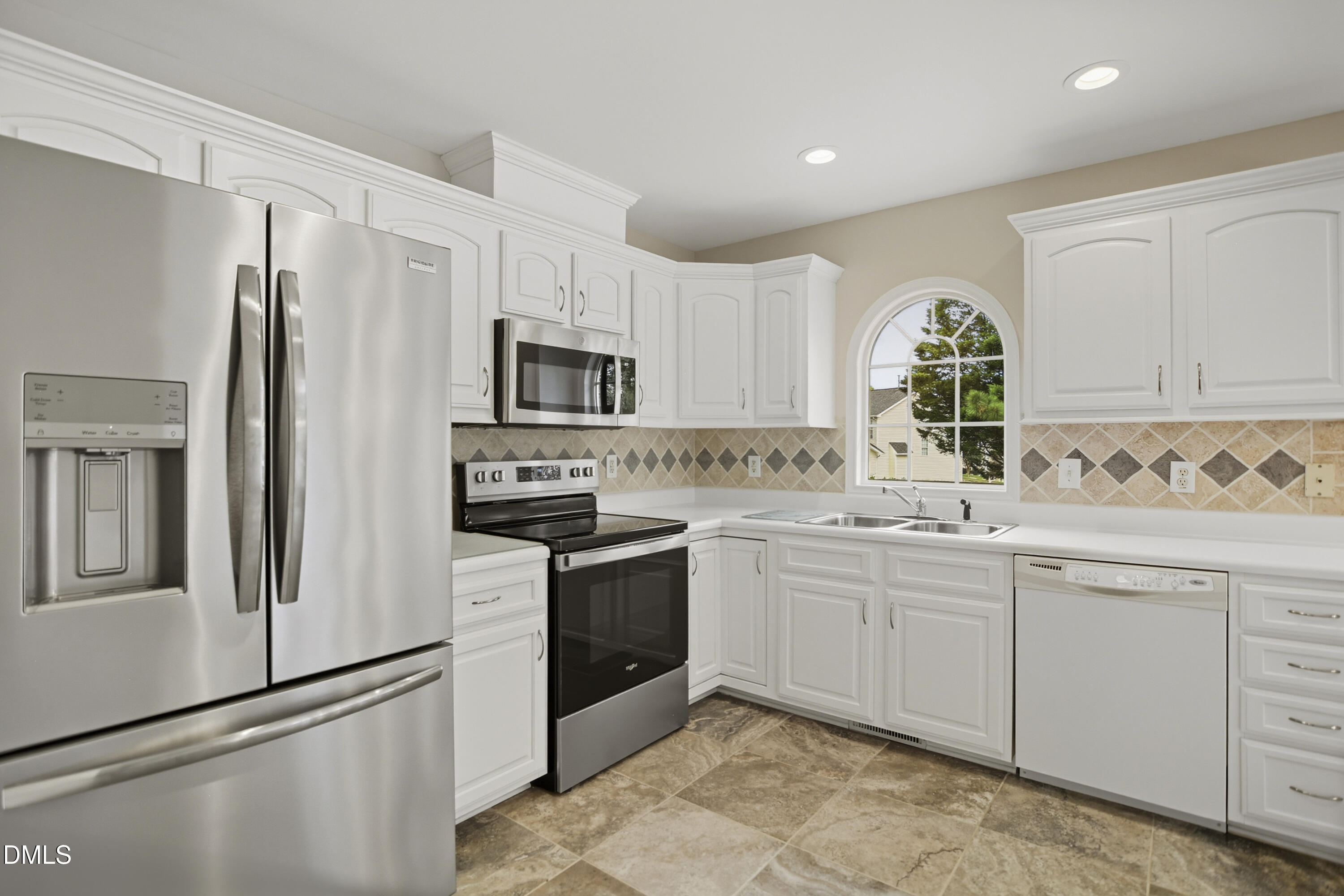 513 South Allen Road Wake Forest, NC 27587 - Photo 8 of 21 06
