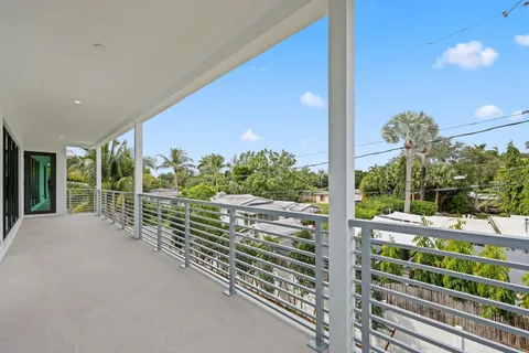$2,350,000 | 2015 Northeast 4th Avenue, Wilton Manors, FL 33305