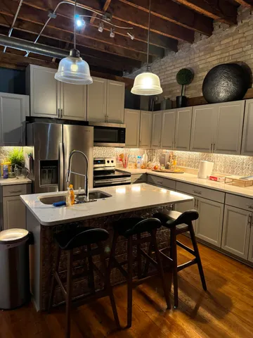 $1,850,000 | 524 North Water Street, Milwaukee, WI 53202