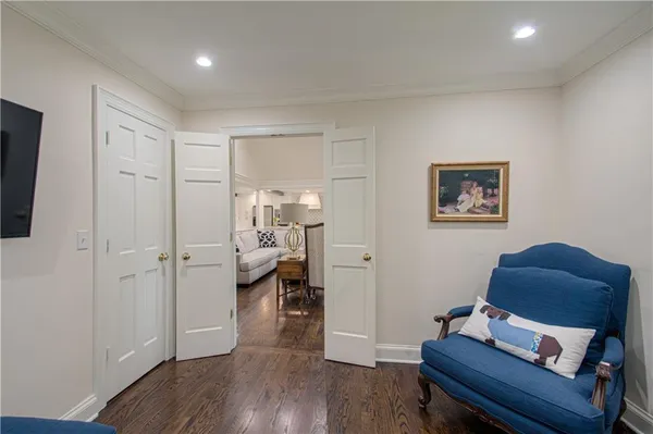 $1,175,000 | 7 Le Mans Court, Prairie Village, KS 66208