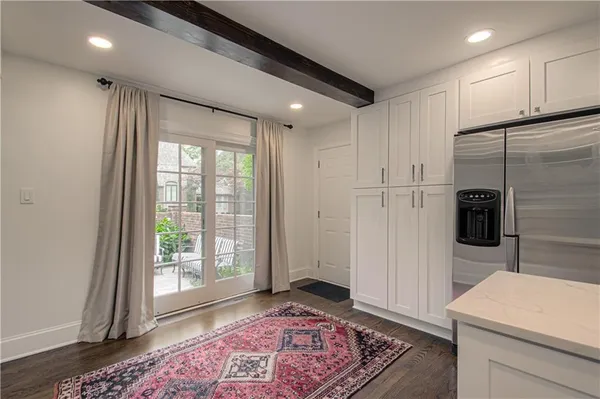 $1,175,000 | 7 Le Mans Court, Prairie Village, KS 66208