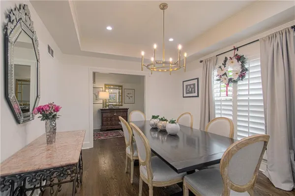 $1,175,000 | 7 Le Mans Court, Prairie Village, KS 66208