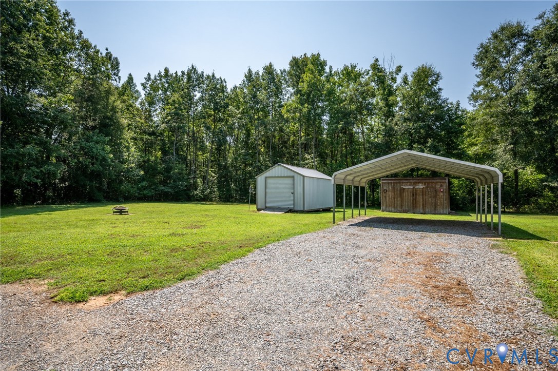 20739 Beaver Dam Road Beaverdam, VA 23015 - Photo 23 of 39 Carport