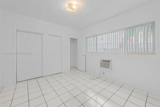 $1,875 | 1850 Meridian Avenue, Unit 7, Miami Beach, FL 33139