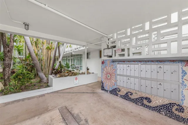 $1,875 | 1850 Meridian Avenue, Unit 7, Miami Beach, FL 33139