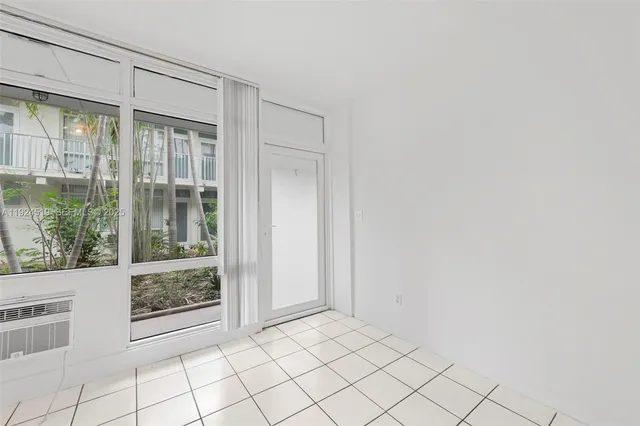 $1,875 | 1850 Meridian Avenue, Unit 7, Miami Beach, FL 33139