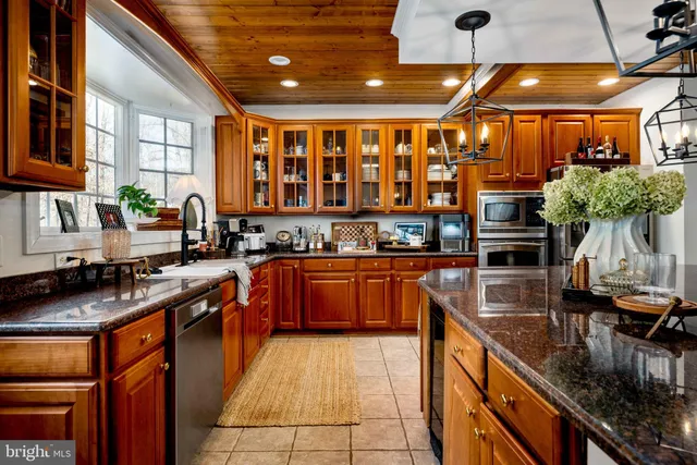 $1,100,000 | 11912 Sawhill Boulevard, Spotsylvania, VA 22553