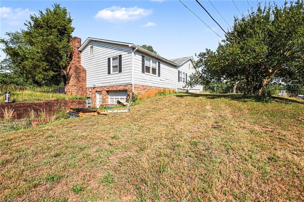 305 Walkertown Guthrie Road Winston-Salem, NC 27101 - Photo 14 of 31