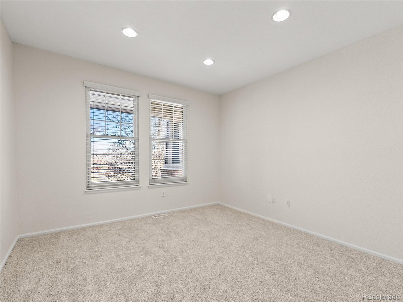 10650 Wagon Box Way Highlands Ranch, CO 80130 - Photo 14 of 47 Home office