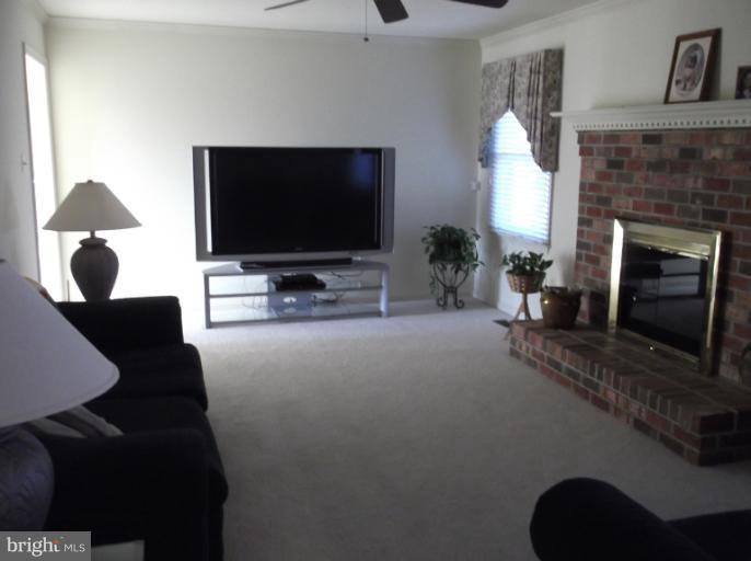 3833 London Bridge Road Finksburg, MD 21048 - Photo 16 of 22 Family Room