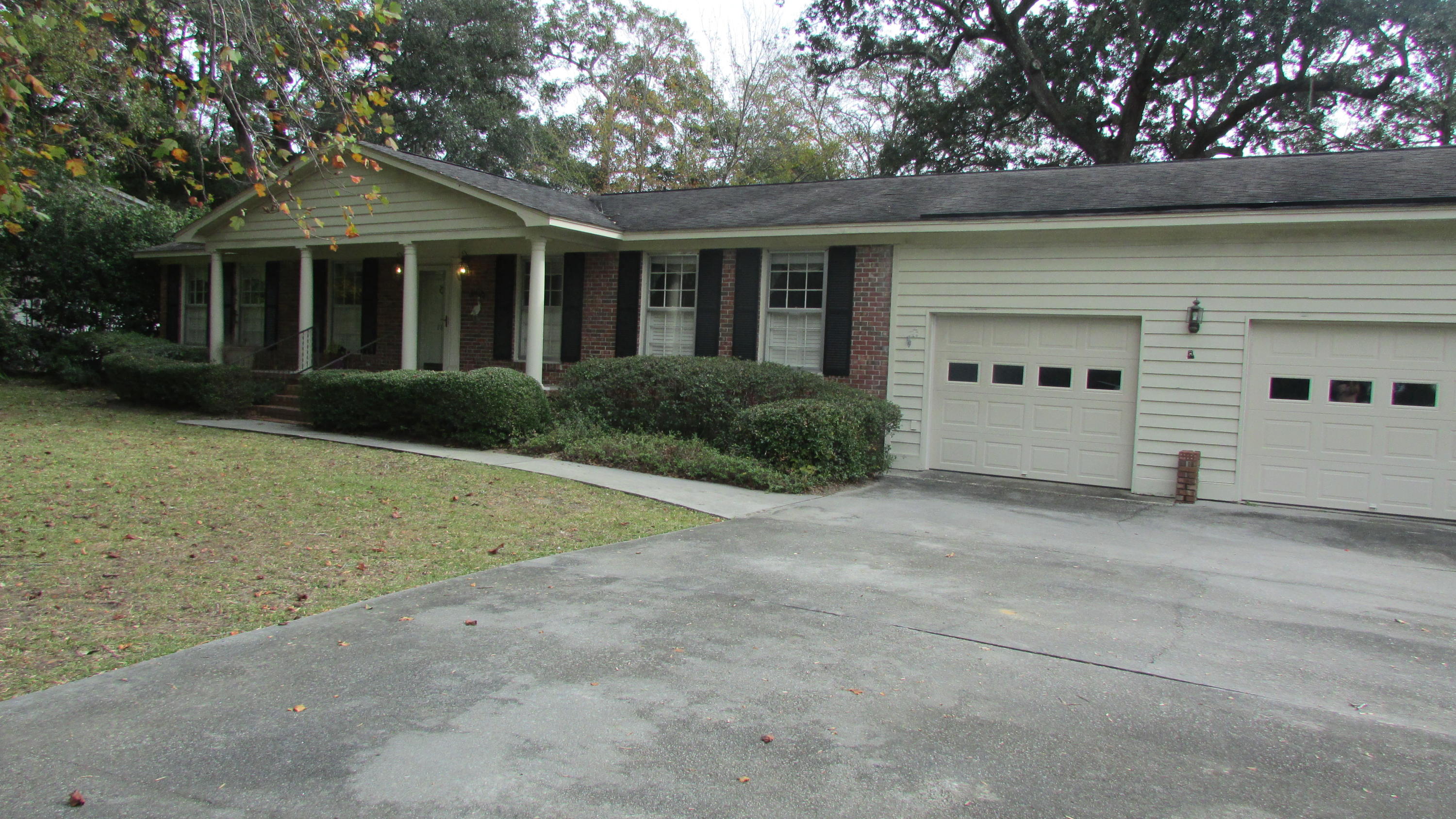 285 Copahee Road Mount Pleasant, SC 29464 - Photo 1 of 5 IMG_2446