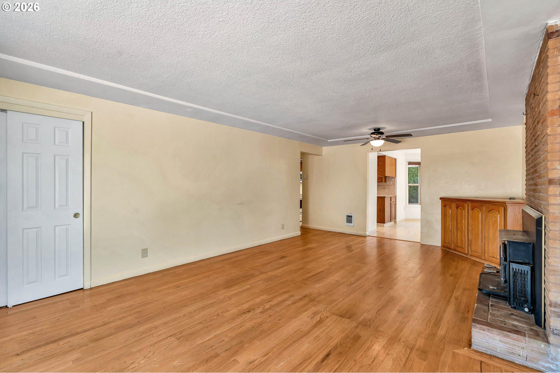 1204 Filbert Street Forest Grove, OR 97116 - Photo 7 of 36 Gallery Image 7