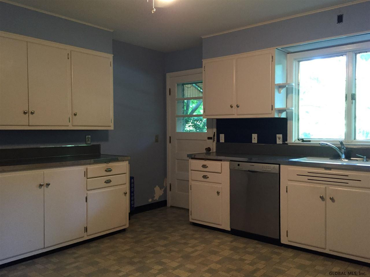 15 Crumitie Road Colonie, NY 12211 - Photo 14 of 23 Photo 14