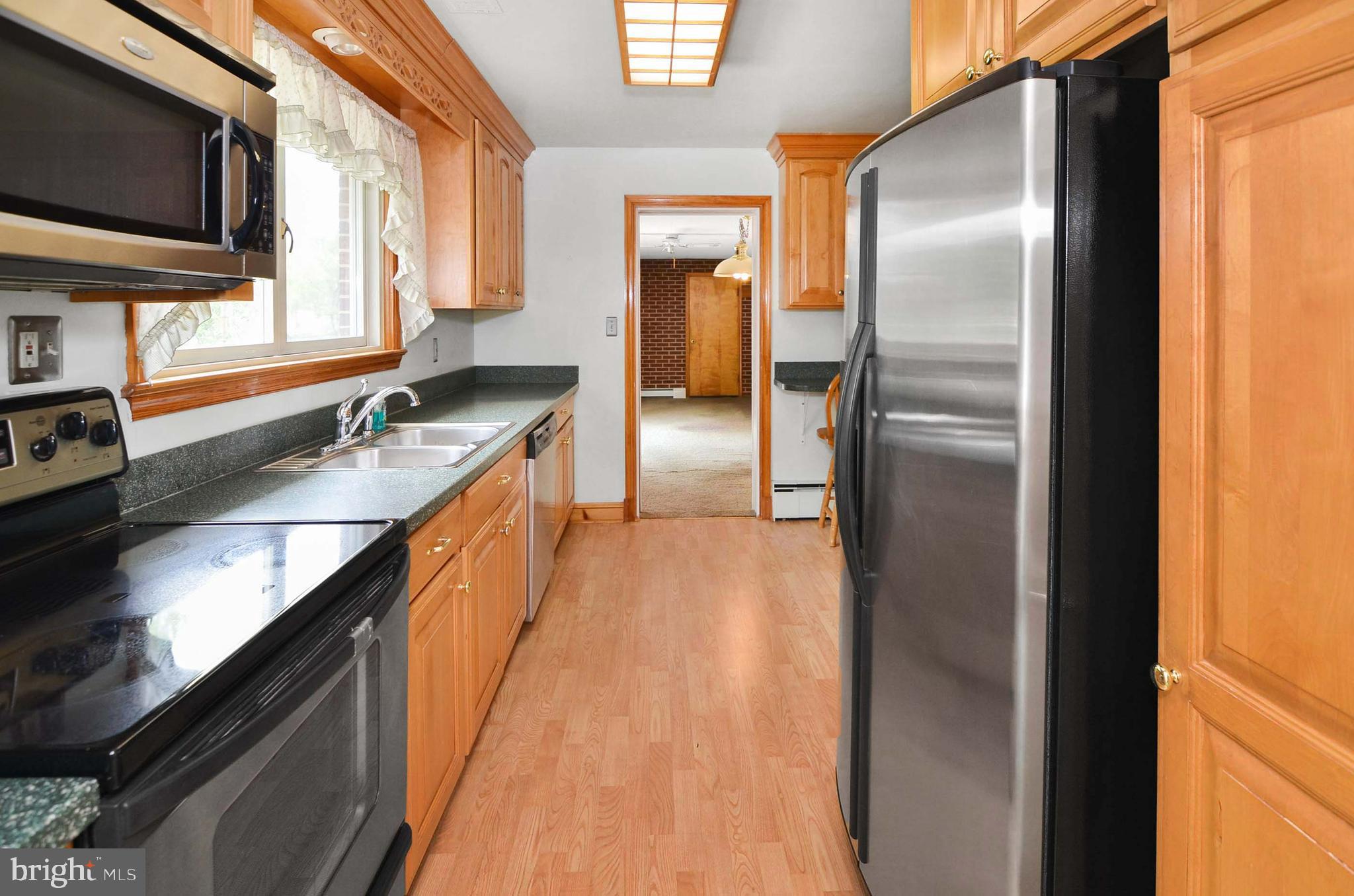 17313 Donora Road Silver Spring, MD 20905 - Photo 11 of 50