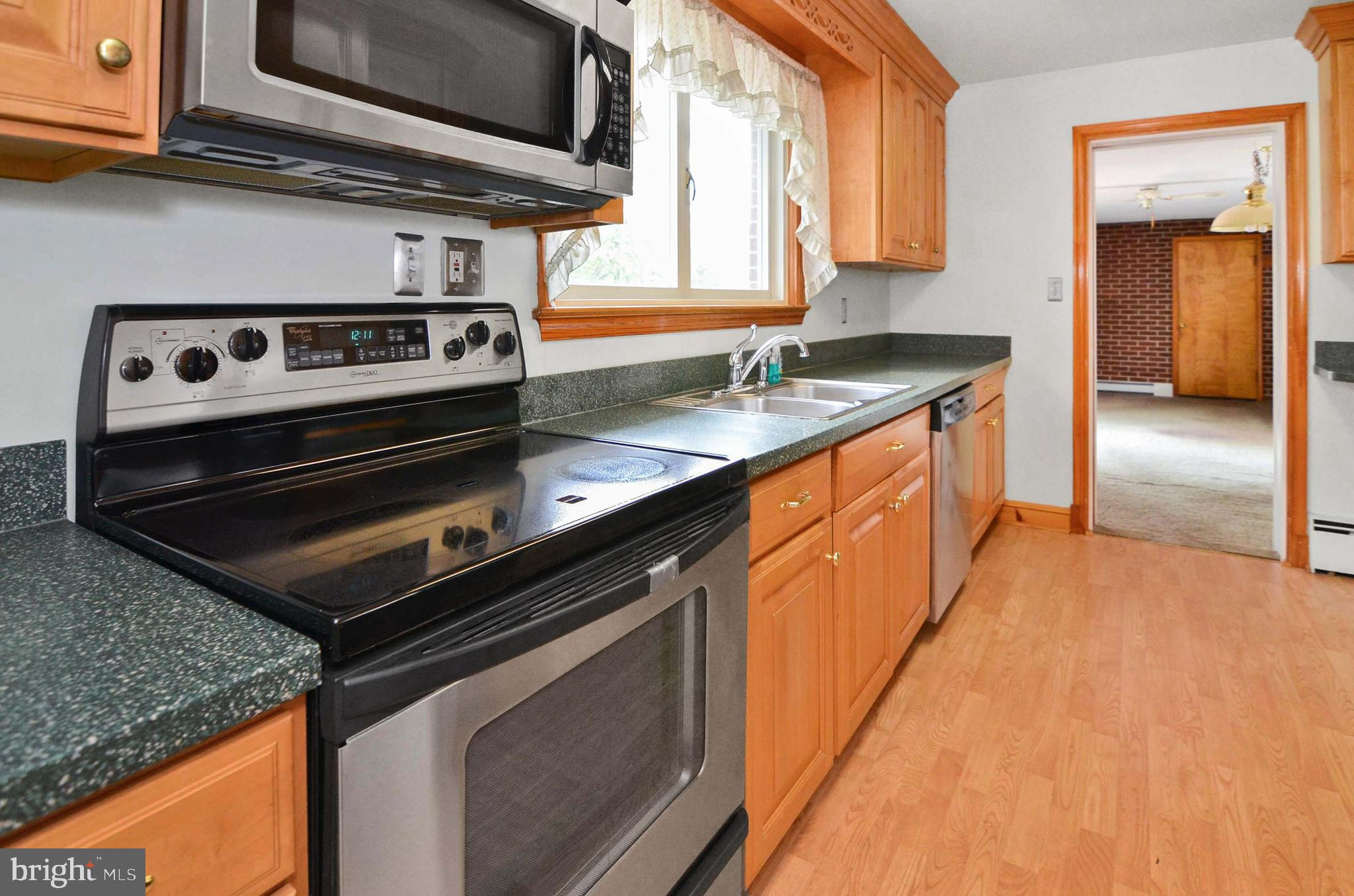 17313 Donora Road Silver Spring, MD 20905 - Photo 13 of 50
