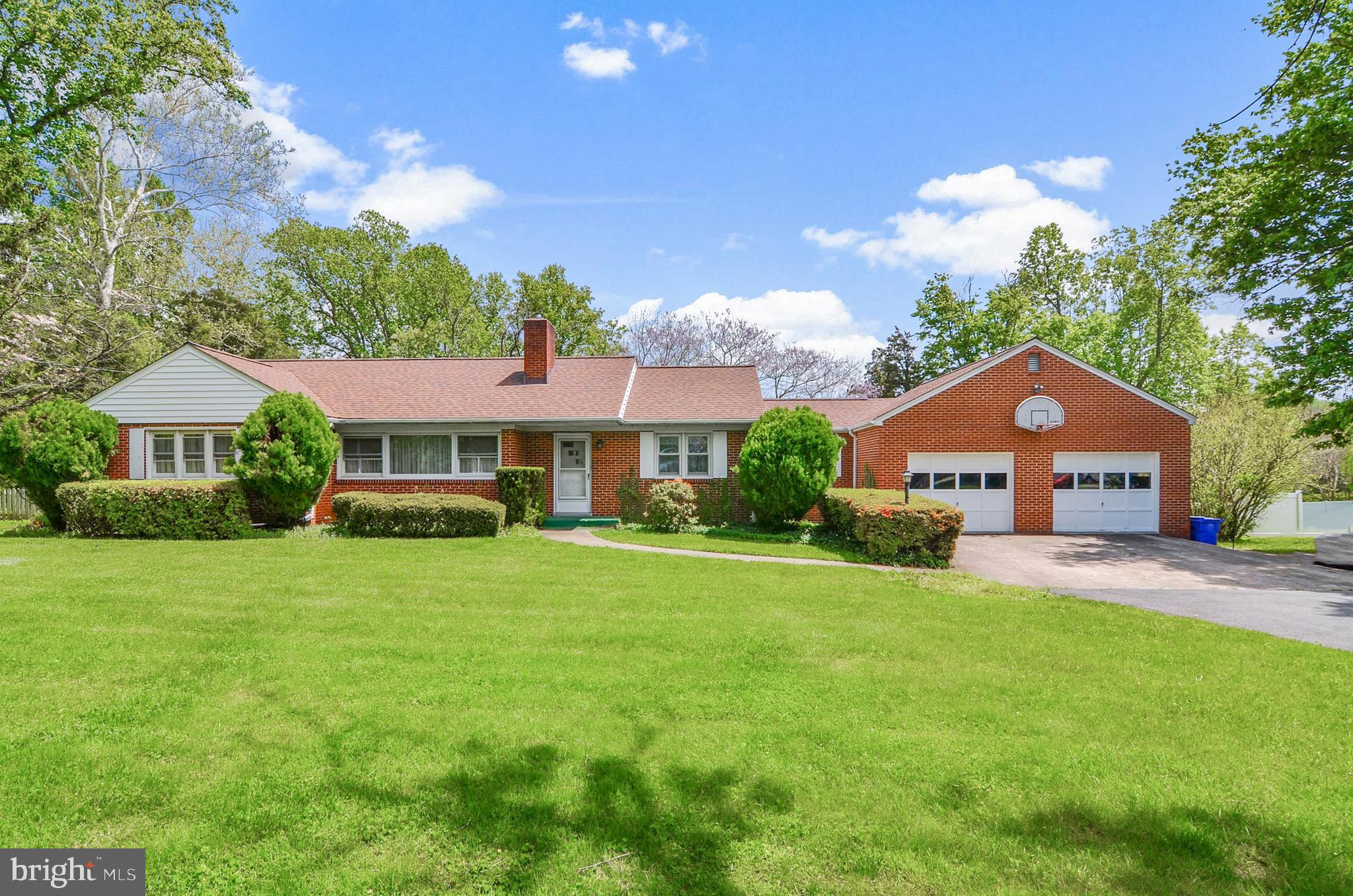 17313 Donora Road Silver Spring, MD 20905 - Photo 3 of 50