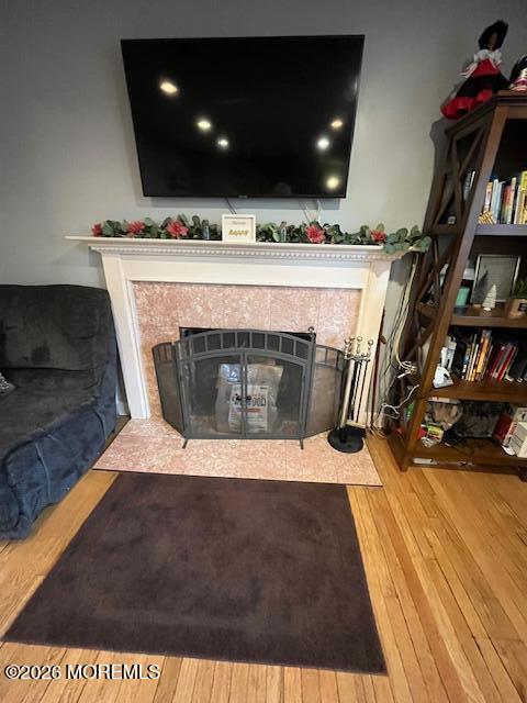 141 High Street Woodbridge, NJ 07095 - Photo 17 of 43 Fireplace1