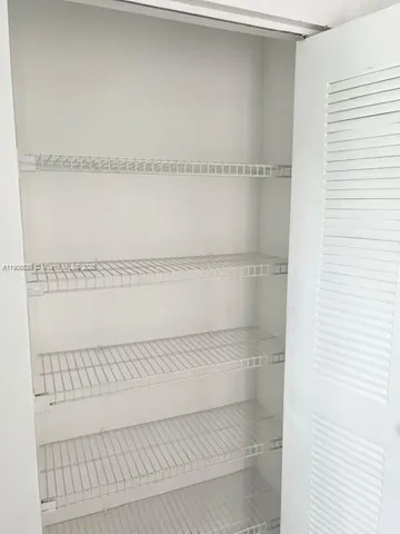 $2,400 | 9995 Nob Hill Lane, Unit 9995, Sunrise, FL 33351