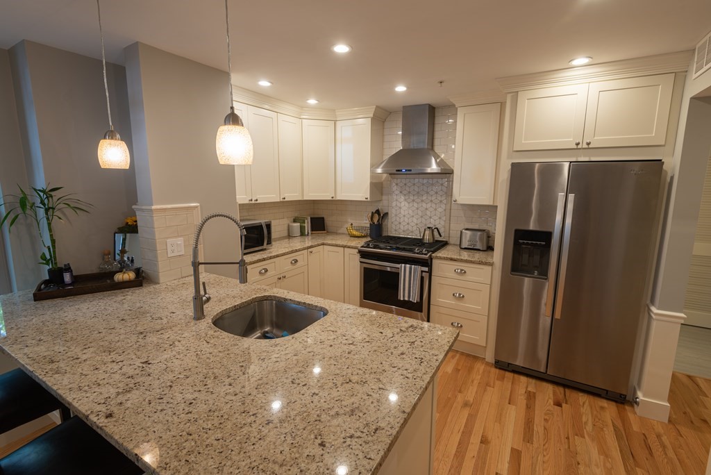 17 Neponset Street, Unit A Canton, MA 02021 - Photo 12 of 18