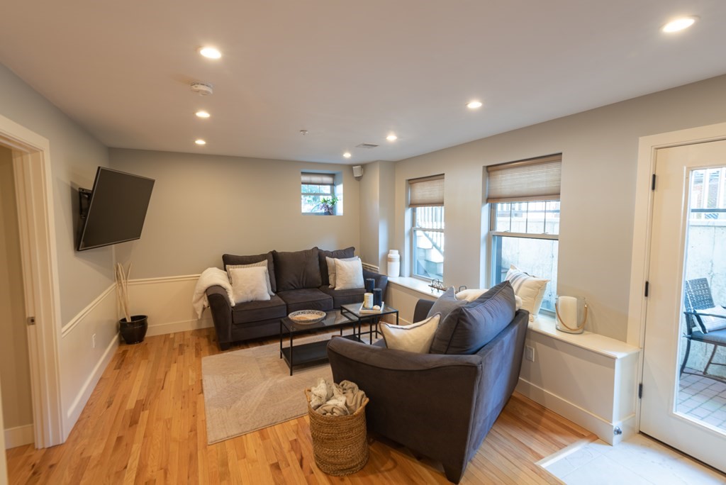 17 Neponset Street, Unit A Canton, MA 02021 - Photo 5 of 18