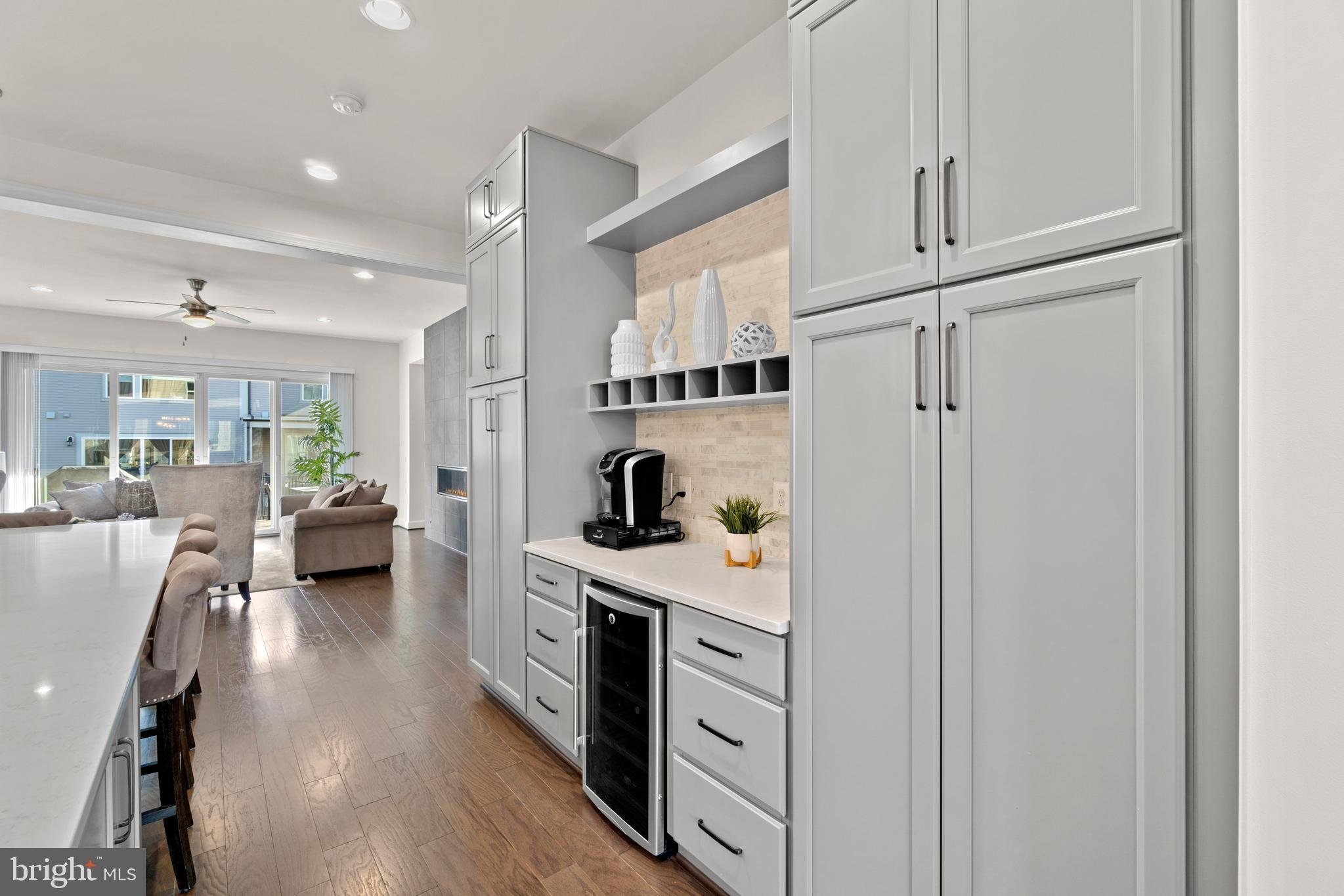 42291 Porter Ridge Terrace Ashburn, VA 20148 - Photo 14 of 45 Gallery Image 14