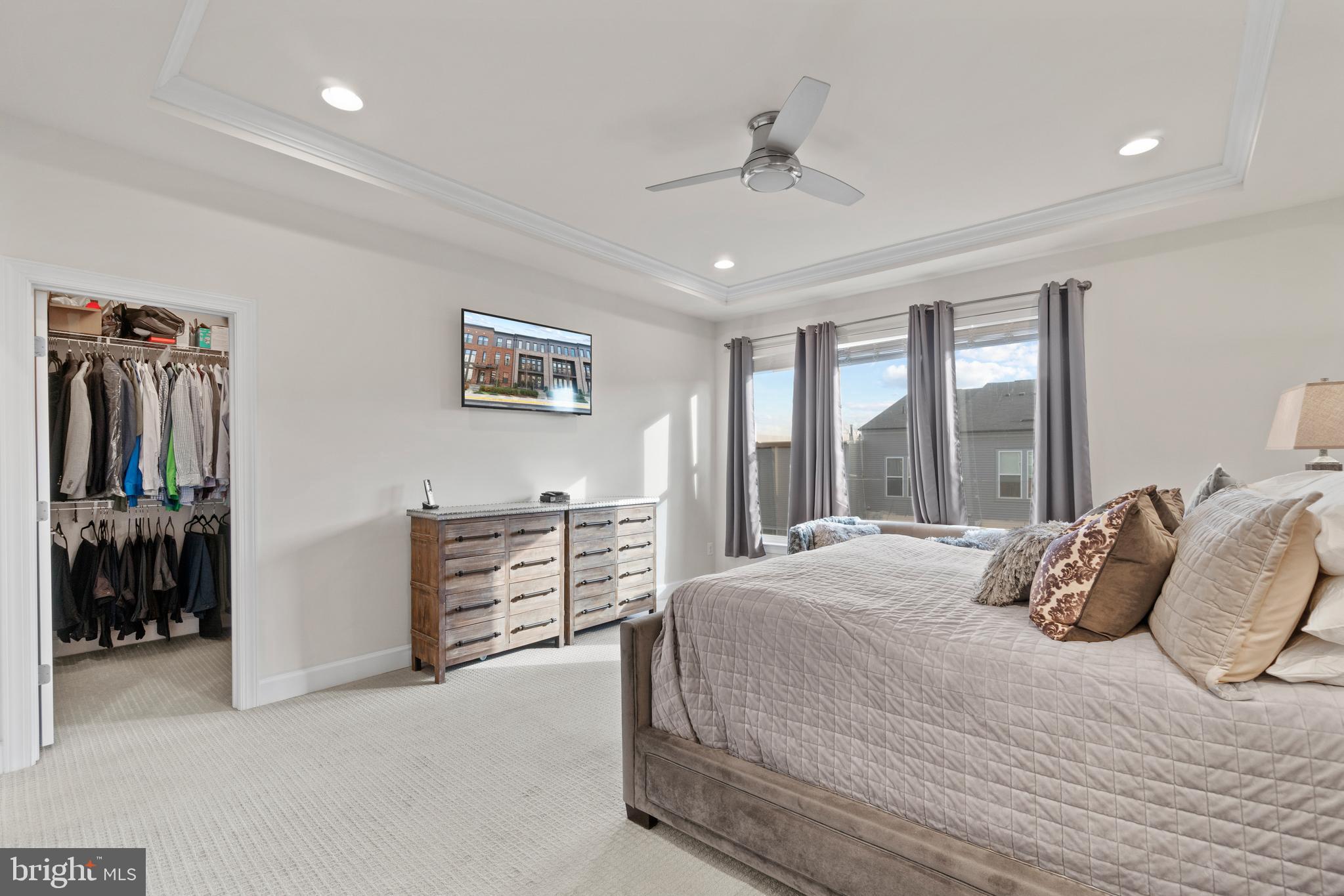 42291 Porter Ridge Terrace Ashburn, VA 20148 - Photo 22 of 45 Gallery Image 22