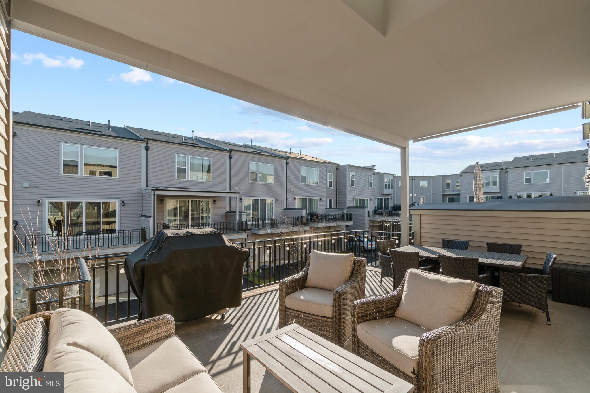 42291 Porter Ridge Terrace Ashburn, VA 20148 - Photo 39 of 45 Gallery Image 39