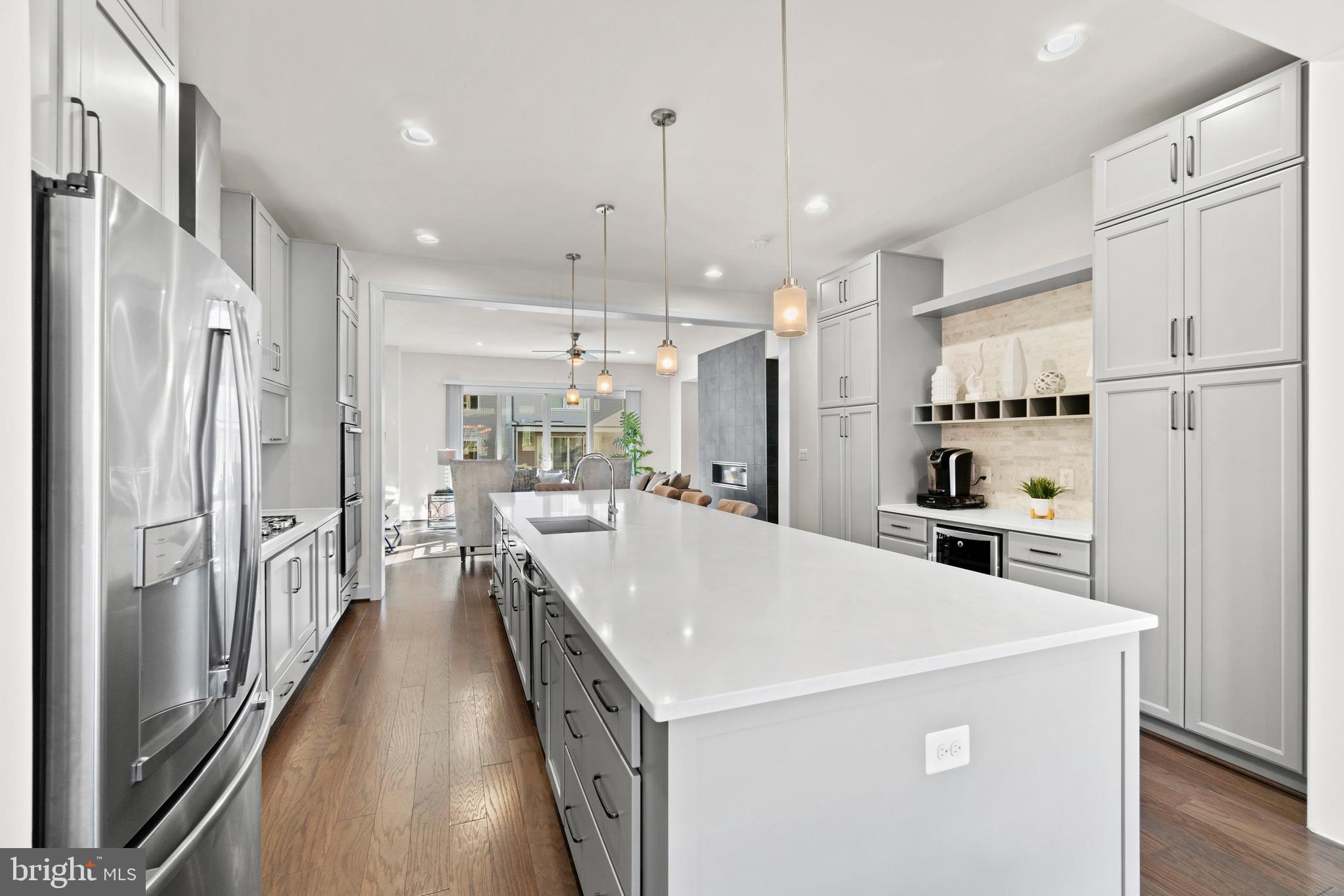 42291 Porter Ridge Terrace Ashburn, VA 20148 - Photo 10 of 45 Gallery Image 10