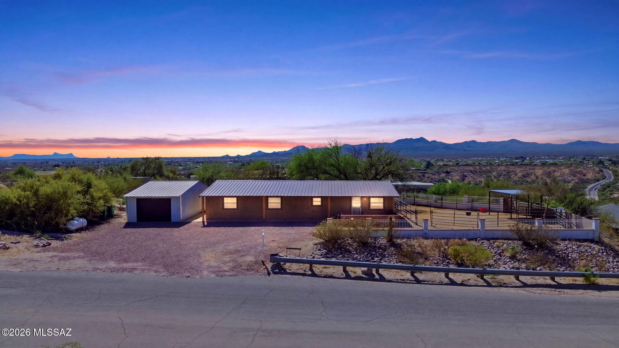14813 North Swan Road Tucson, AZ 85739 - Photo 9 of 45 3-web-or-mls-DD_421_003