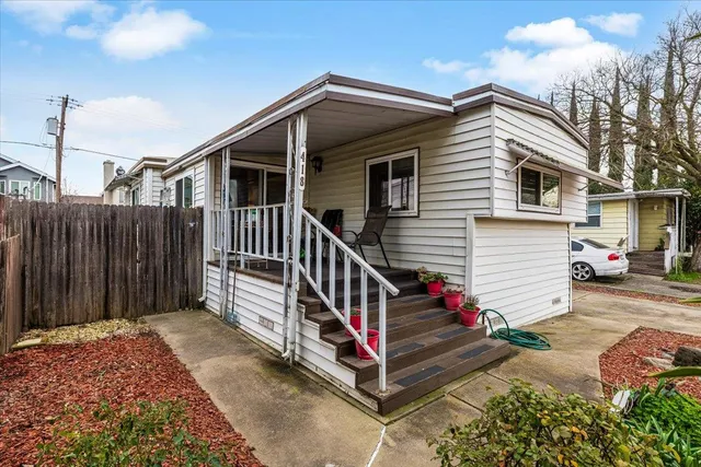 $249,900 | 418 Colin Kelly Drive, Roseville, CA 95747