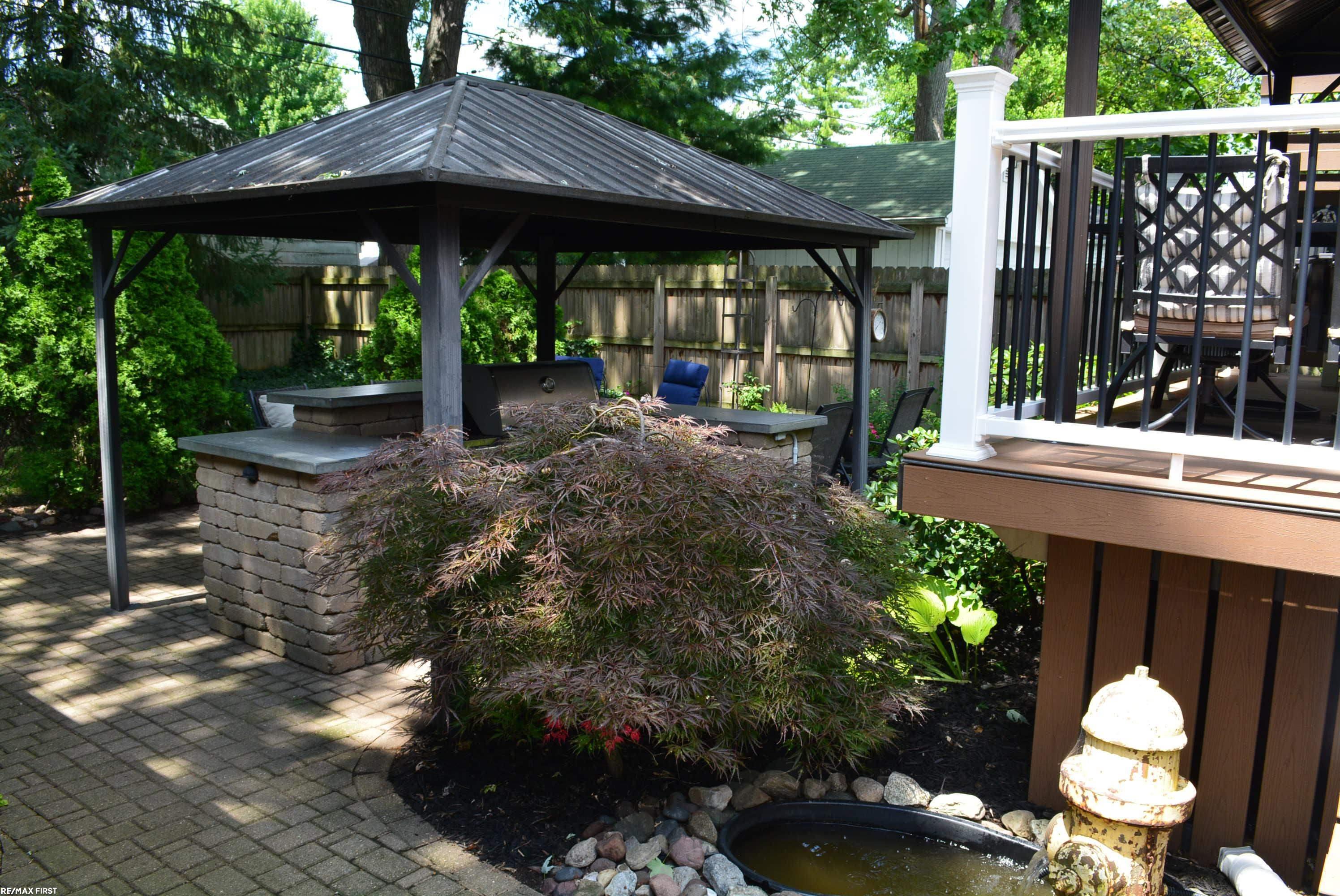 2675 Cumberland Road Berkley, MI 48072 - Photo 44 of 50 50148233-dbfaedf9-e069-4c10-8137-87fe1b8f0414.JPG