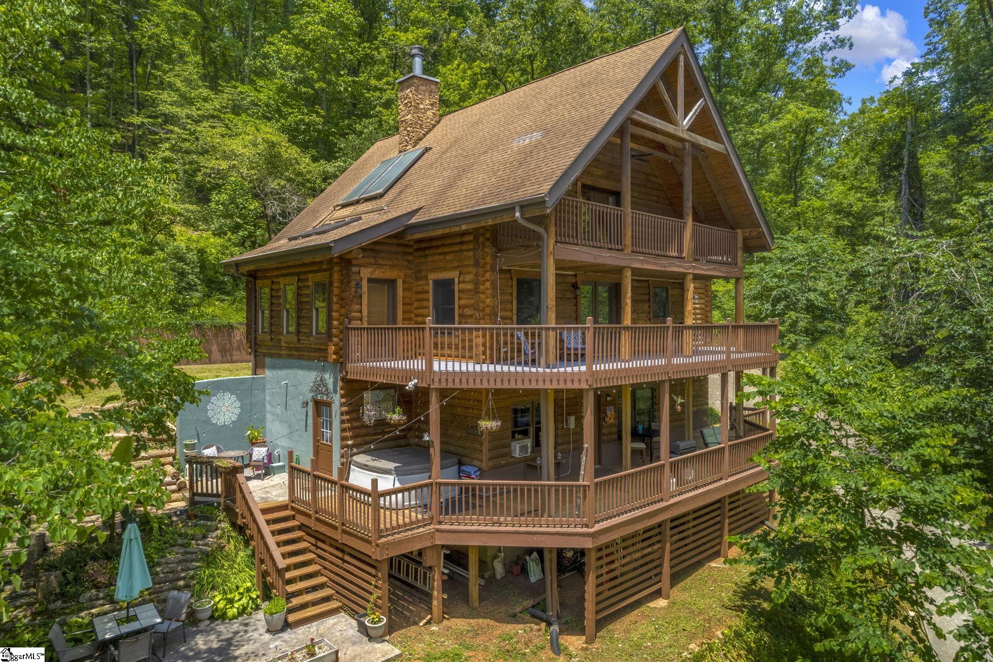 208 Hunters Ridge Pickens, SC 29671 - Photo 2 of 35