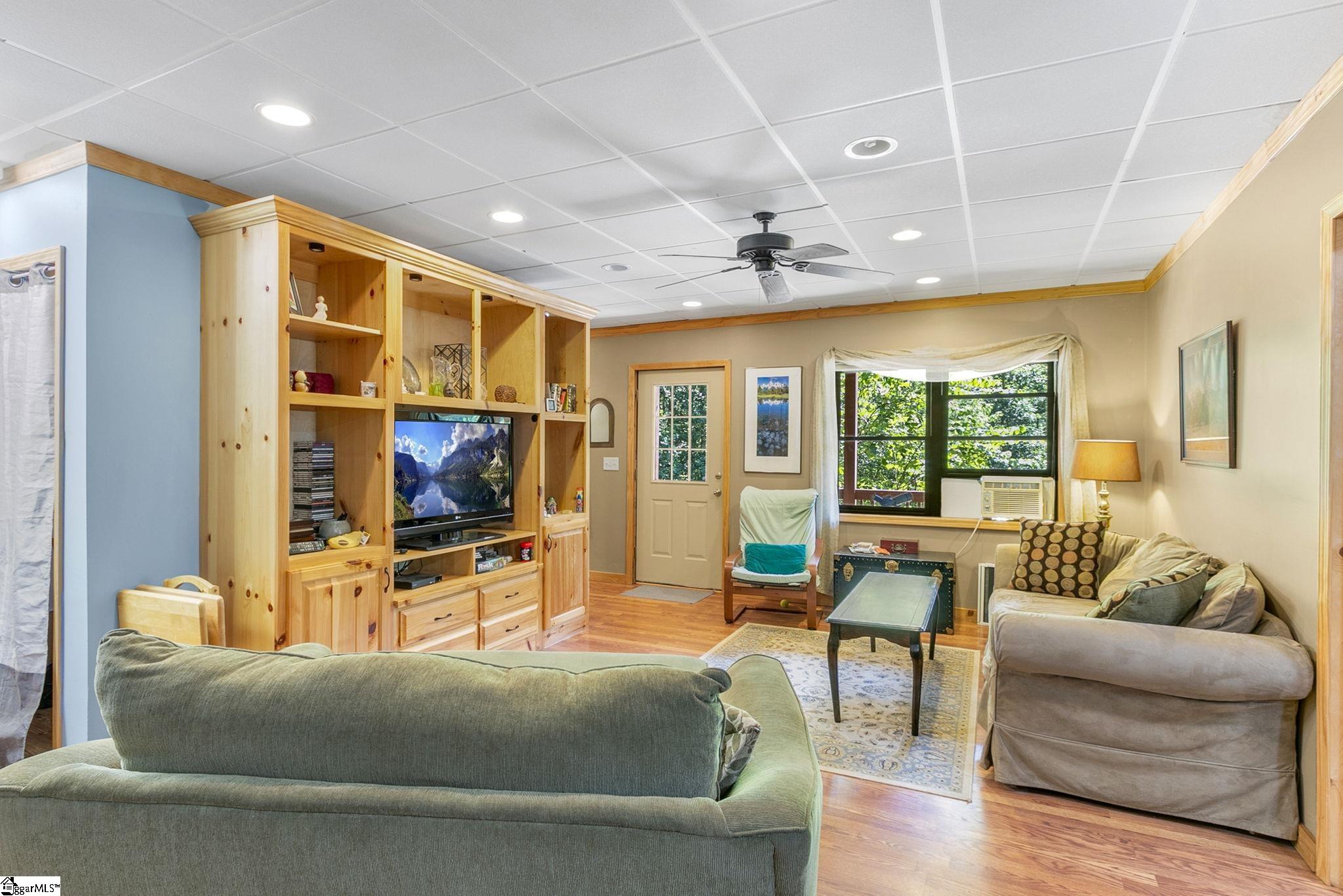 208 Hunters Ridge Pickens, SC 29671 - Photo 24 of 35