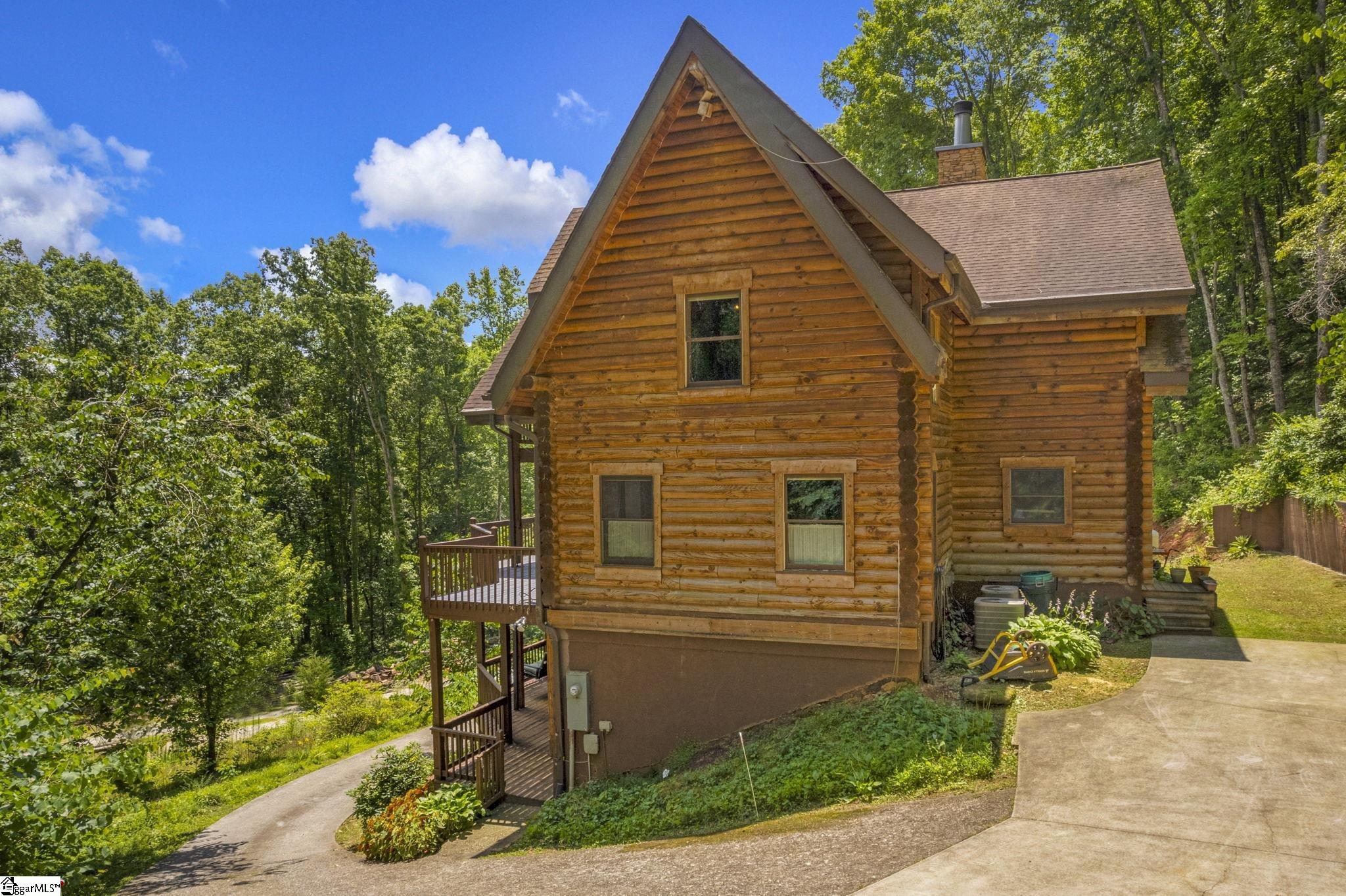 208 Hunters Ridge Pickens, SC 29671 - Photo 6 of 35
