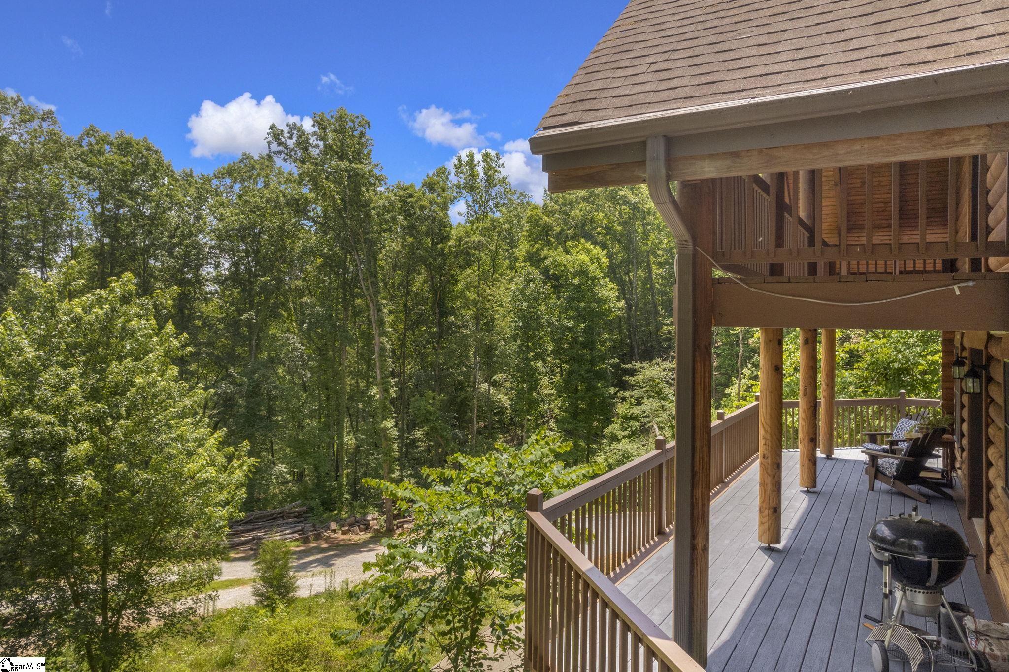 208 Hunters Ridge Pickens, SC 29671 - Photo 8 of 35