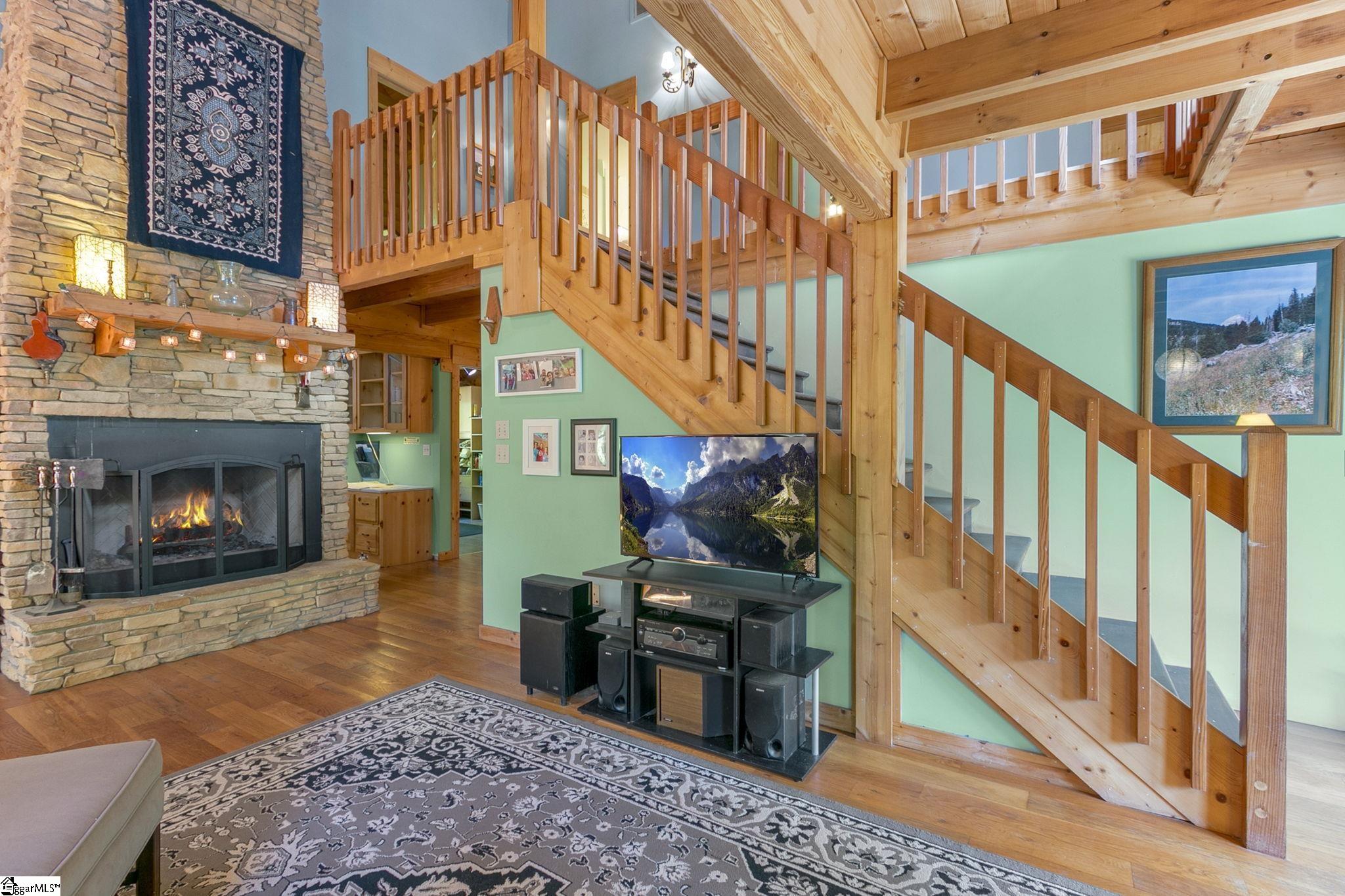 208 Hunters Ridge Pickens, SC 29671 - Photo 10 of 35