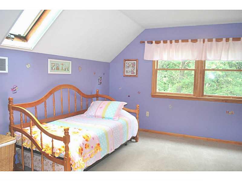 141 Sportsman Lane Rochester, PA 15074 - Photo 11 of 25 Bedroom. 2nd level spacious bedroom!