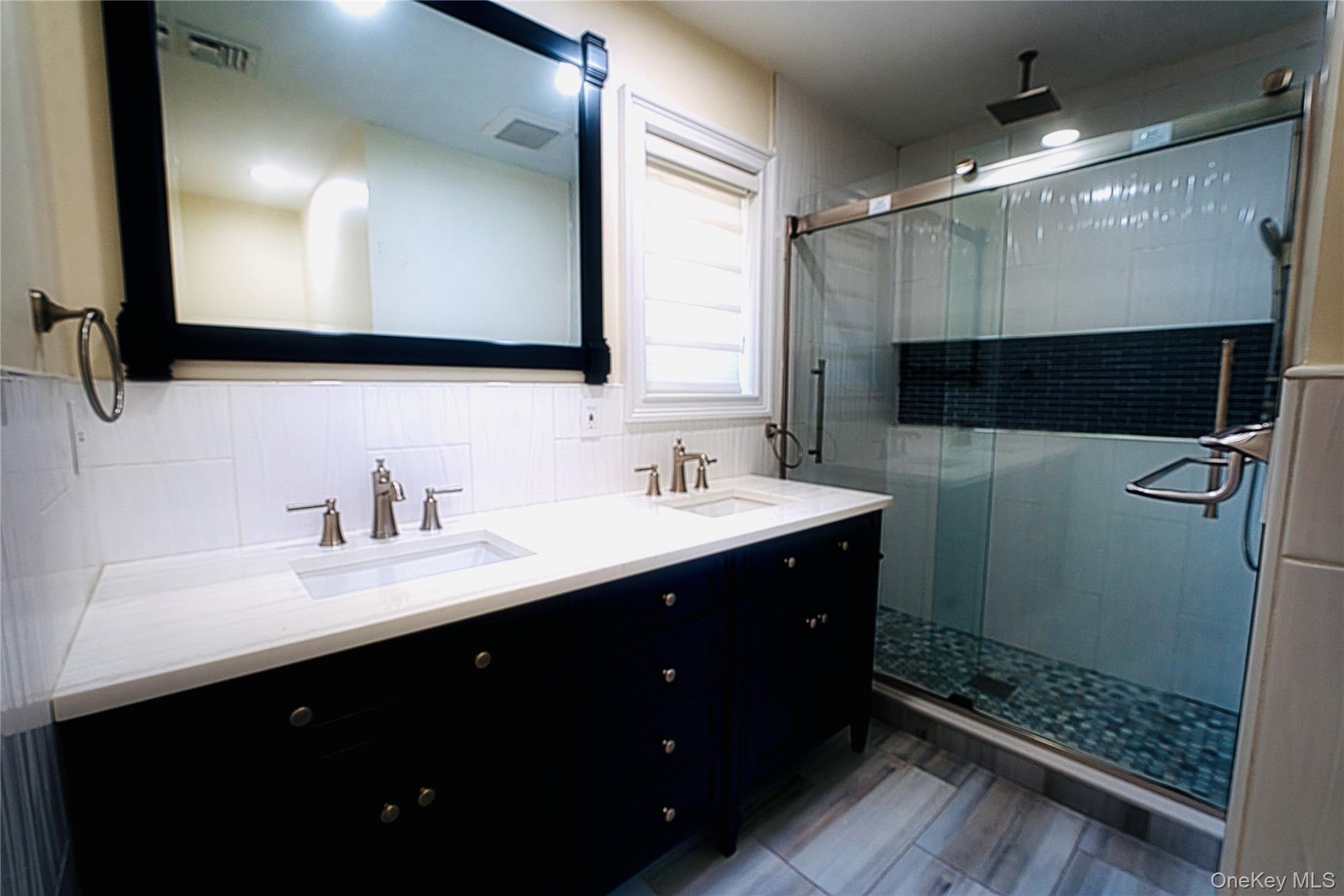 44 Warner Road Huntington, NY 11743 - Photo 21 of 37