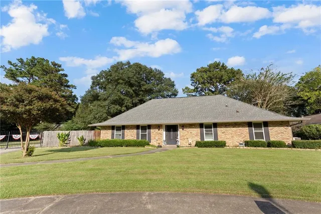 $410,000 | 8028 Chaperral Drive, Denham Springs, LA 70726