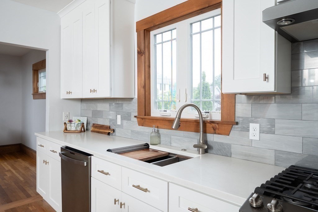 75 Bickford Road Braintree, MA 02184 - Photo 10 of 27 Gallery Image 10