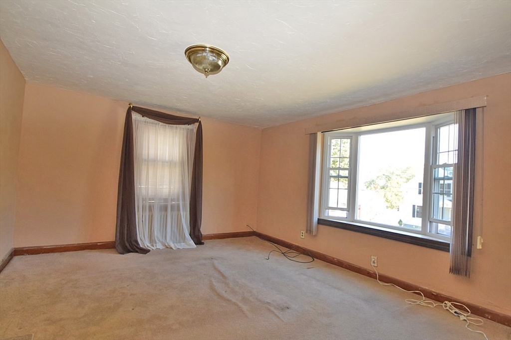 28 Silver Street Randolph, MA 02368 - Photo 17 of 32