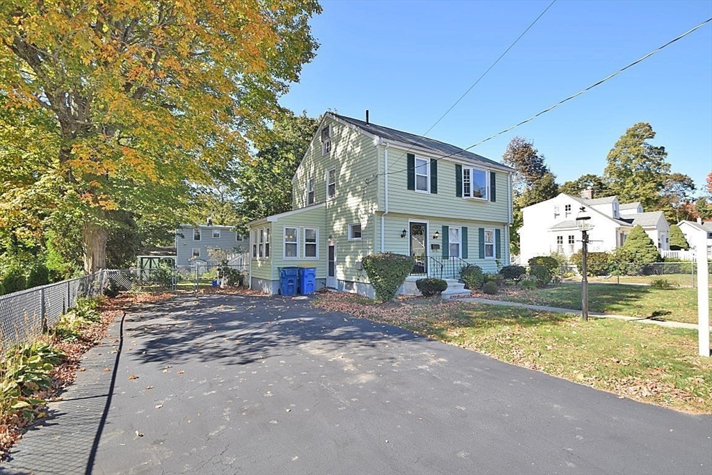 28 Silver Street Randolph, MA 02368 - Photo 2 of 32