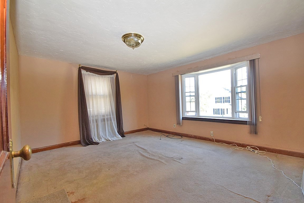 28 Silver Street Randolph, MA 02368 - Photo 22 of 32